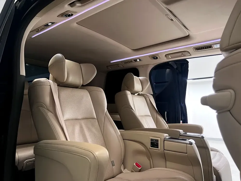 Toyota Alphard 3.5 V6 With Rare Aisle, Low Mileage, Pre-Onwed by Real Estate Company - Image 17