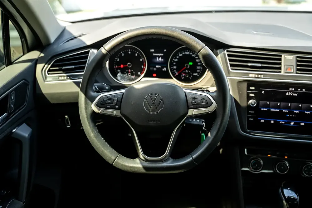 Volkswagen Tiguan Trendline Agency Warranty Full Service History1.4L 2024 Low Mileage GCC - Image 16