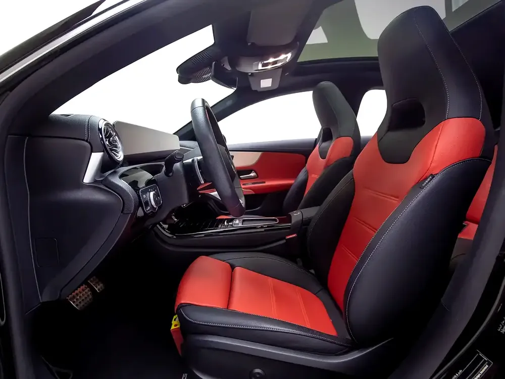 2024 | Mercedes Benz | CLA 250 4MATIC | GCC Specs  | With Warranty and Service Contract - Image 9