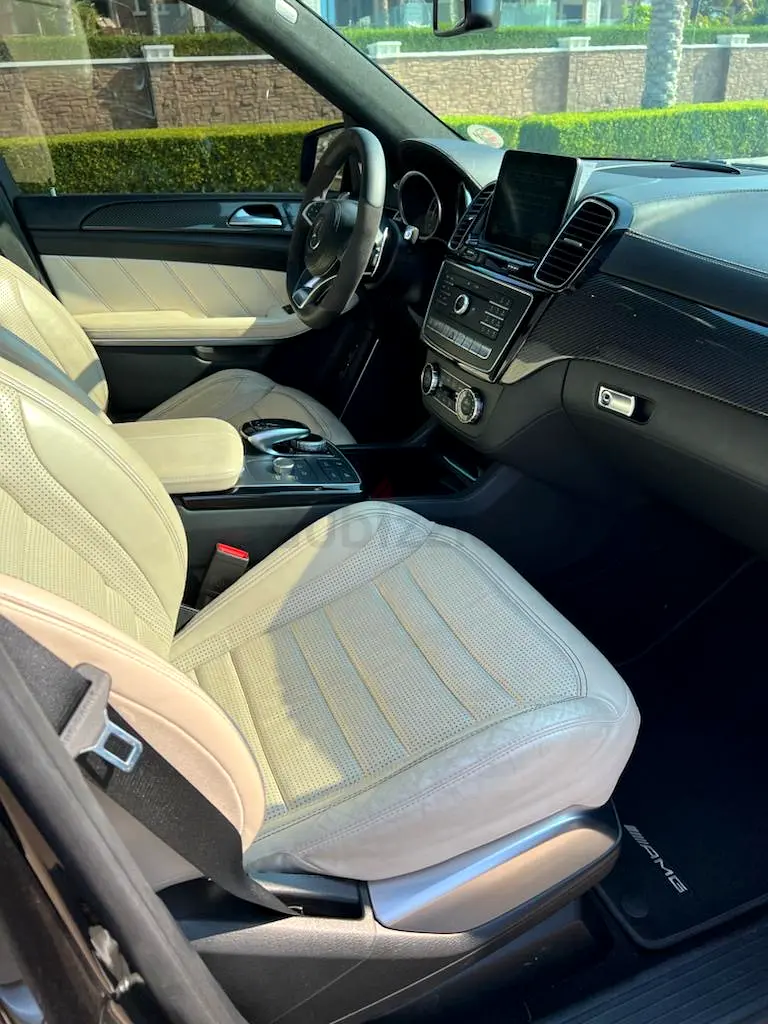 Mercedes-Benz GLS 63 AMG 4MATIC+ 2017, GCC Specs - Image 5
