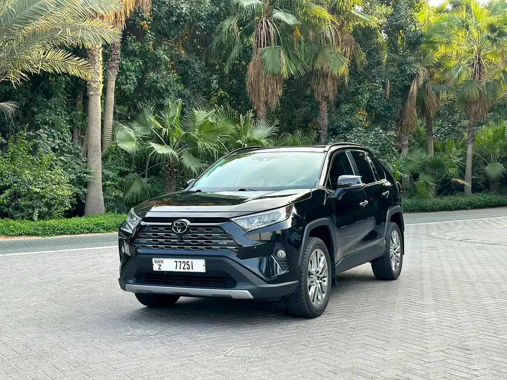 2019 Toyota Rav4 Limited | Canadian Specs | 2.5L 4-Cylinder 203 Hp | Perfect Condition - Image 6