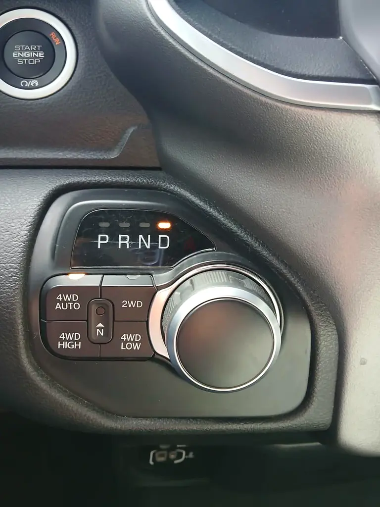 Dodge Ram 1500 Big Horn 2021 American Specs - Image 11