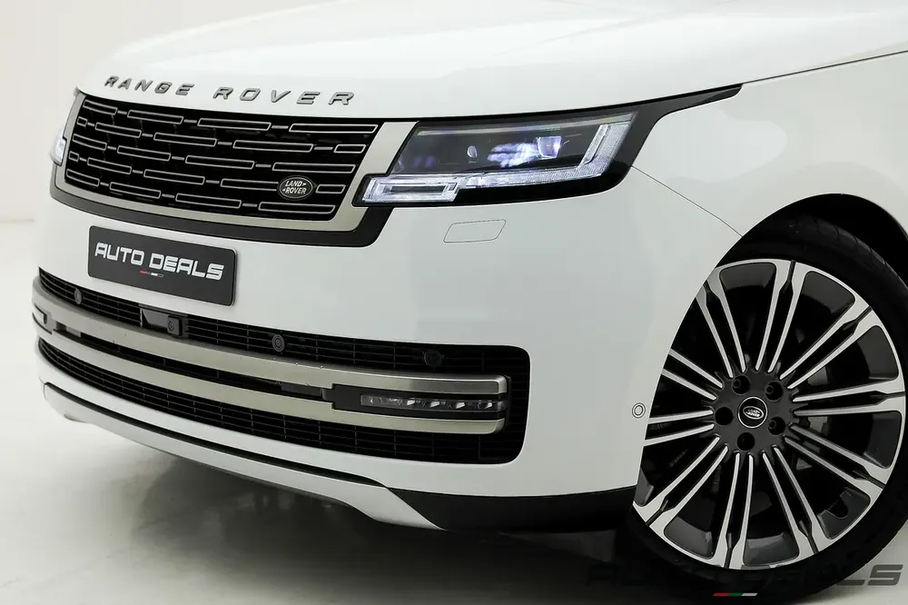 2022 Range Rover Vogue HSE P400 | GCC Specs | Low Mileage | Perfect Condition | 3.0L i6 - Image 8