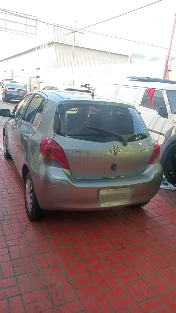 TOYOTA YARIS 2011 FOR SALE - Image 4