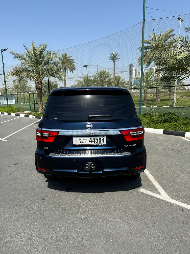 2023 Nissan Patrol SE Platinum - GCC Specs - Like New! - Image 4