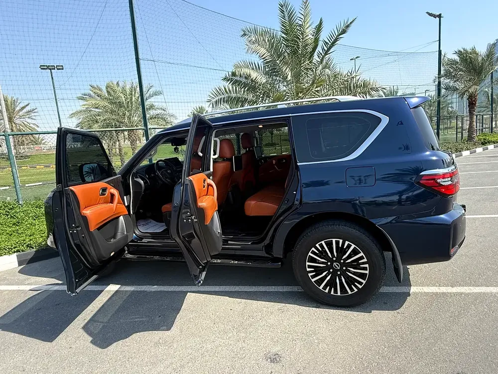 2023 Nissan Patrol SE Platinum - GCC Specs - Like New! - Image 8