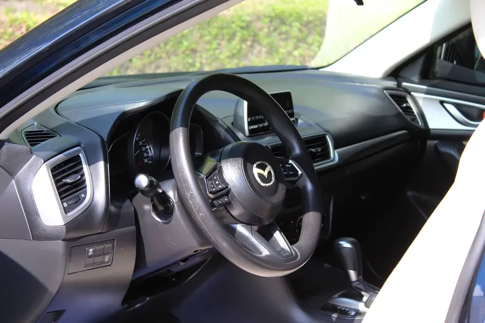 2018 Mazda 3 GCC | Excellent Condition! 

Available on Cash or  Bank Finance! - Image 5