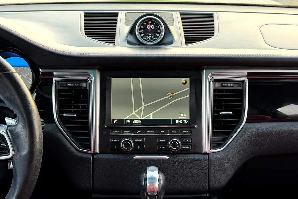Porsche Warranty / Porsche Service History | Porsche Macan S 2016 GCC Specifications (2 Keys) - Image 14