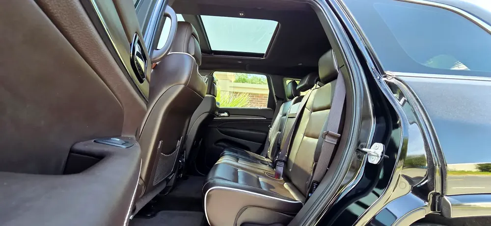 2019 Jeep Grand Cherokee Overland -Full option-Bank Finance Available - Image 13