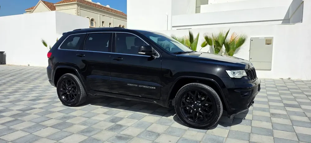 2019 Jeep Grand Cherokee Overland -Full option-Bank Finance Available - Image 6