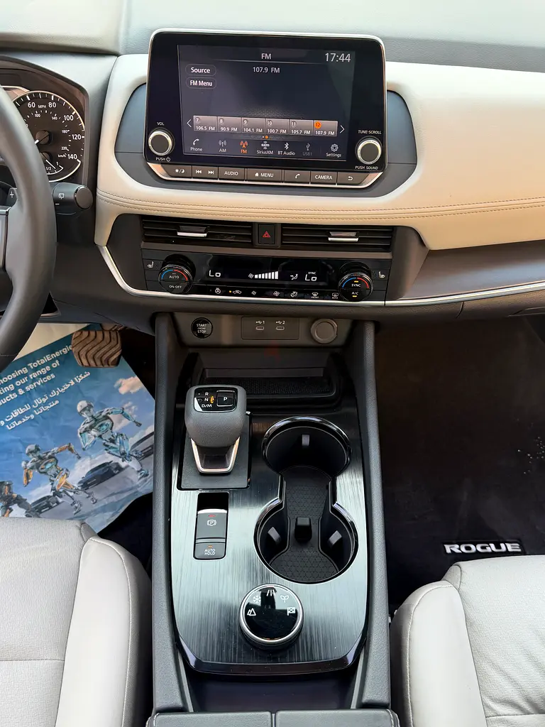 Nissan Rogue 2025 SV - Image 12