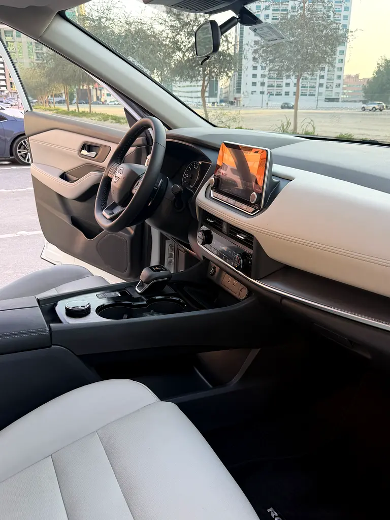 Nissan Rogue 2025 SV - Image 8