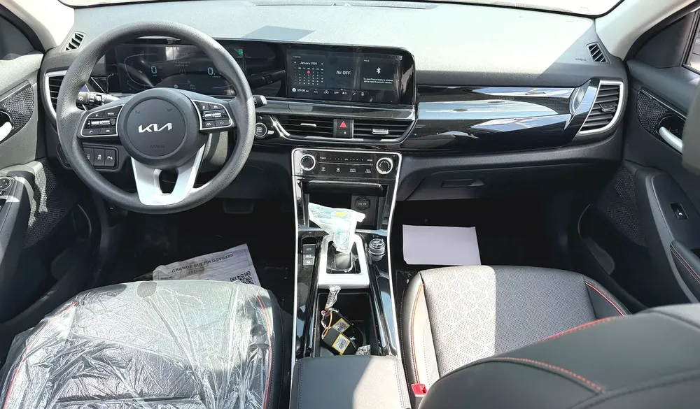 Kia Seltos 1.5L Luxury - Image 12
