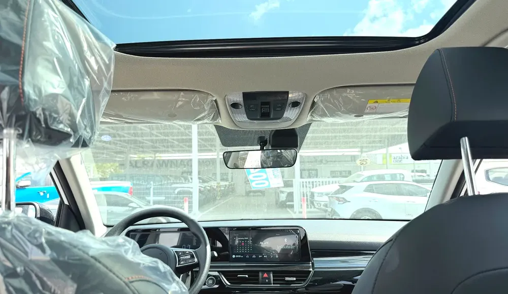 Kia Seltos 1.5L Luxury - Image 17