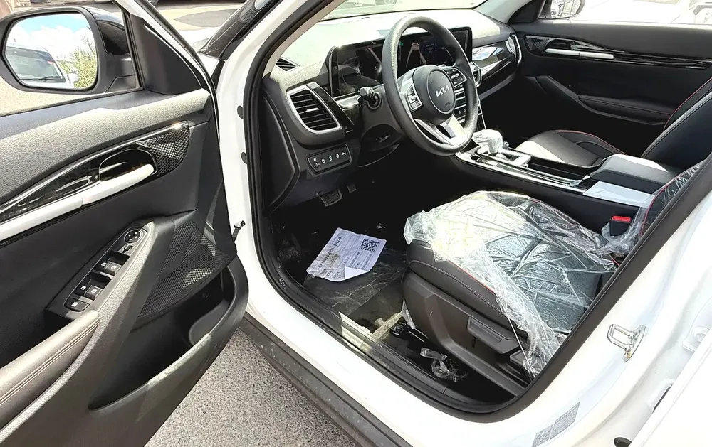 Kia Seltos 1.5L Luxury - Image 19