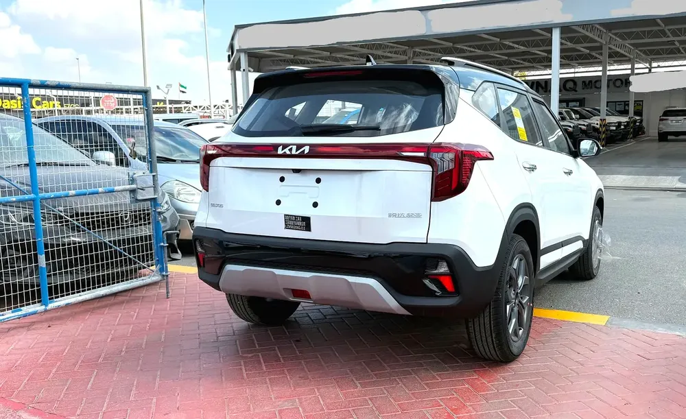 Kia Seltos 1.5L Luxury - Image 5