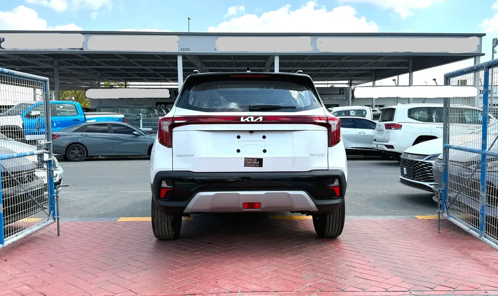 Kia Seltos 1.5L Luxury - Image 6