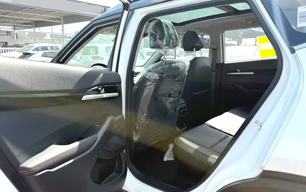 Kia Seltos 1.5L Luxury - Image 9