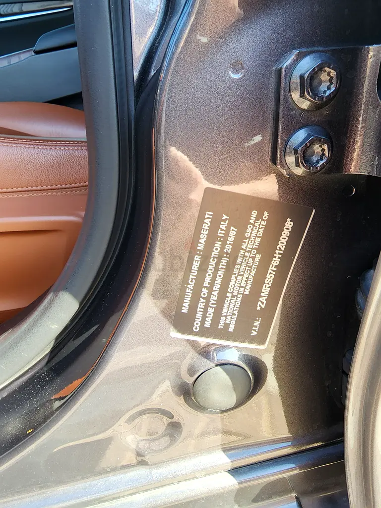 Maserati Ghibli S 2017 | GCC Specs | Low Mileage | Pristine Condition - Image 10