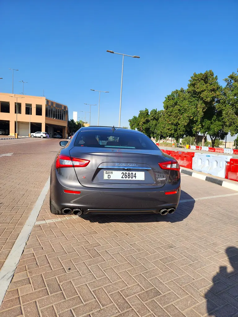 Maserati Ghibli S 2017 | GCC Specs | Low Mileage | Pristine Condition - Image 5