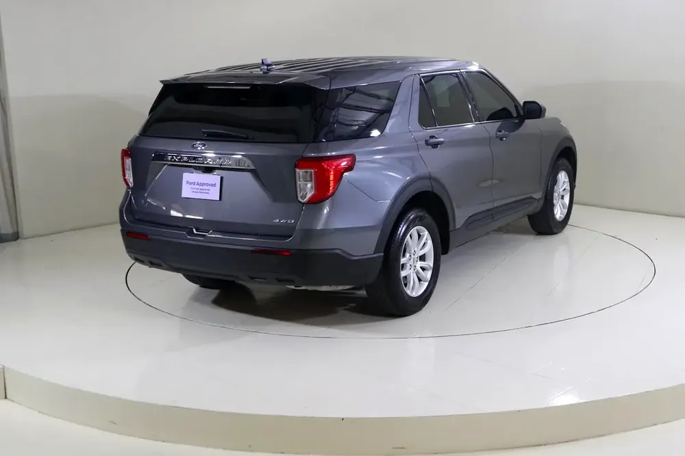 EXPLORER BASE 4WD @ AL TAYER MOTORS PRE OWNED SHOWROOM AL QUOZE. - Image 8