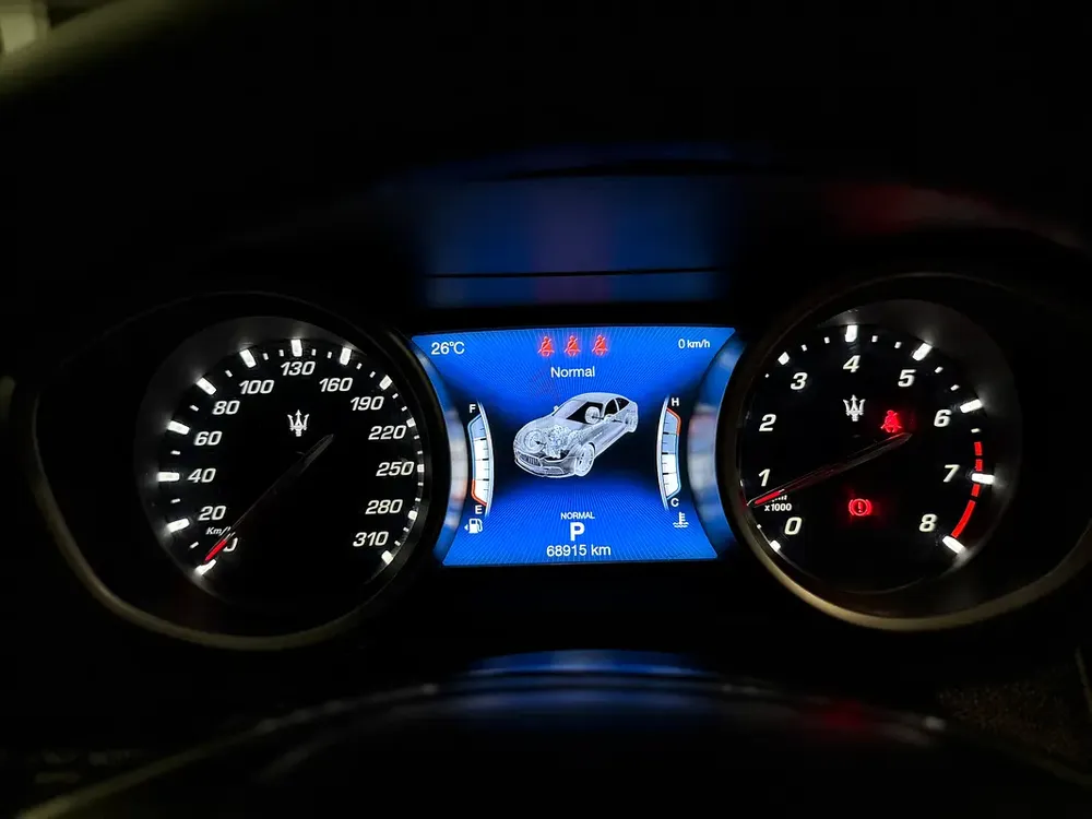 Maserati Ghibli 2019 | GCC Specs | Pristine Condition - Image 19