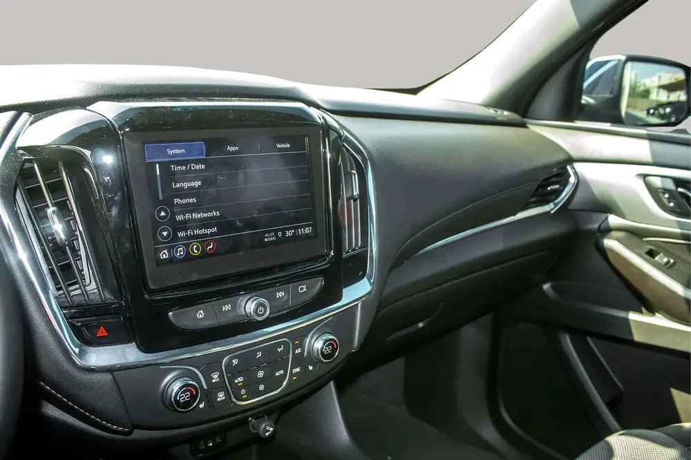 AED 1474/month | 2023 Chevrolet Traverse LT | GCC Specs | Ref#393526 - Image 13