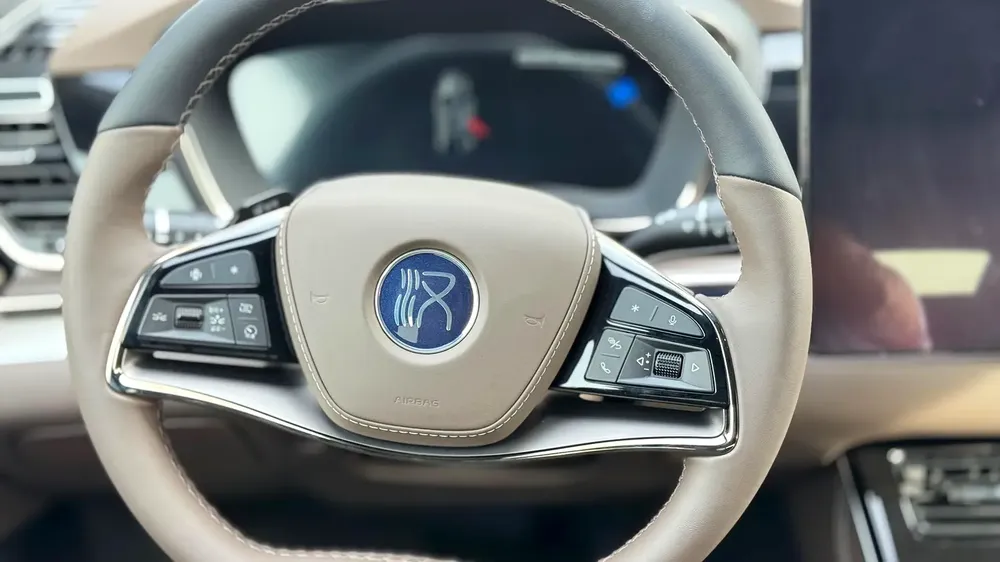BYD HAN 2025 | Plug in Hybrid | Elite Edition | 125 KM EV Range - Image 7