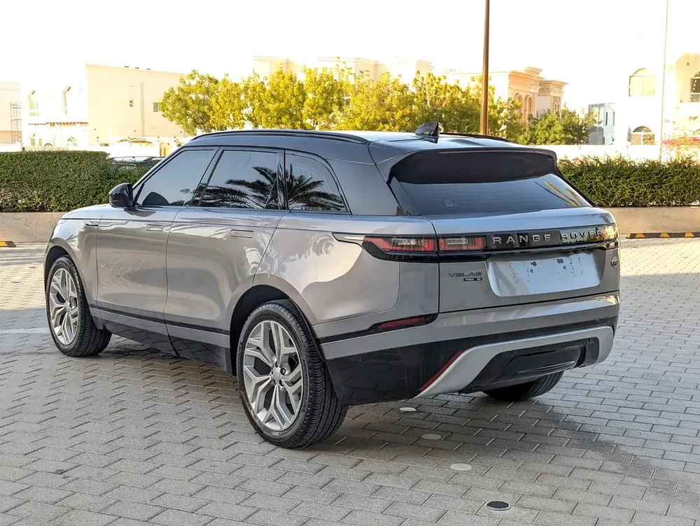 LAND ROVER RANGE ROVER VELAR 2020 R-DYNAMIC SE GCC IN EXCELLENT CONDITION - Image 14