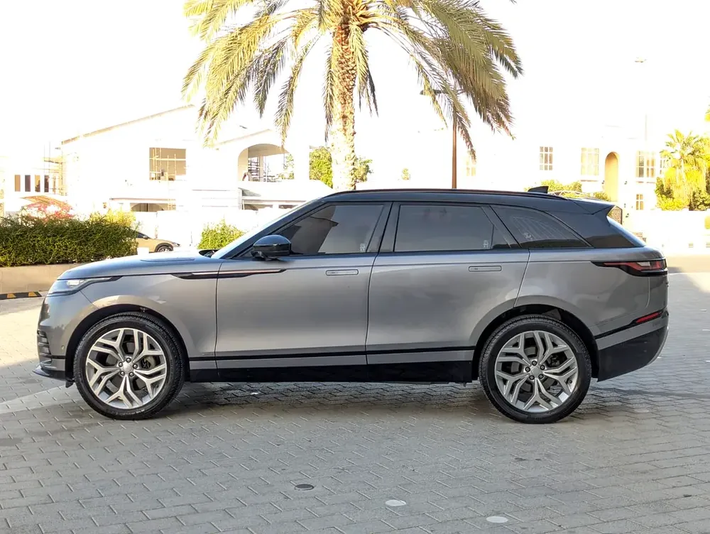 LAND ROVER RANGE ROVER VELAR 2020 R-DYNAMIC SE GCC IN EXCELLENT CONDITION - Image 16