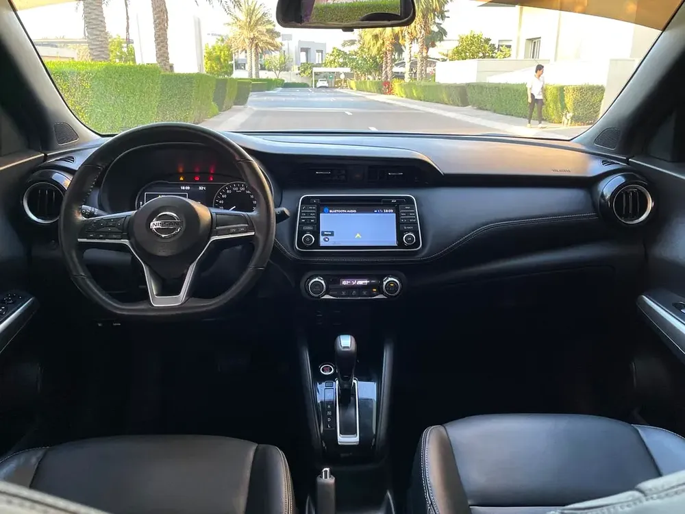 2020 Nissan Kicks SL //Very Low Mileage//Full agency Maintained// No Accident - Image 13