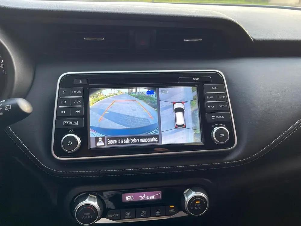 2020 Nissan Kicks SL //Very Low Mileage//Full agency Maintained// No Accident - Image 15