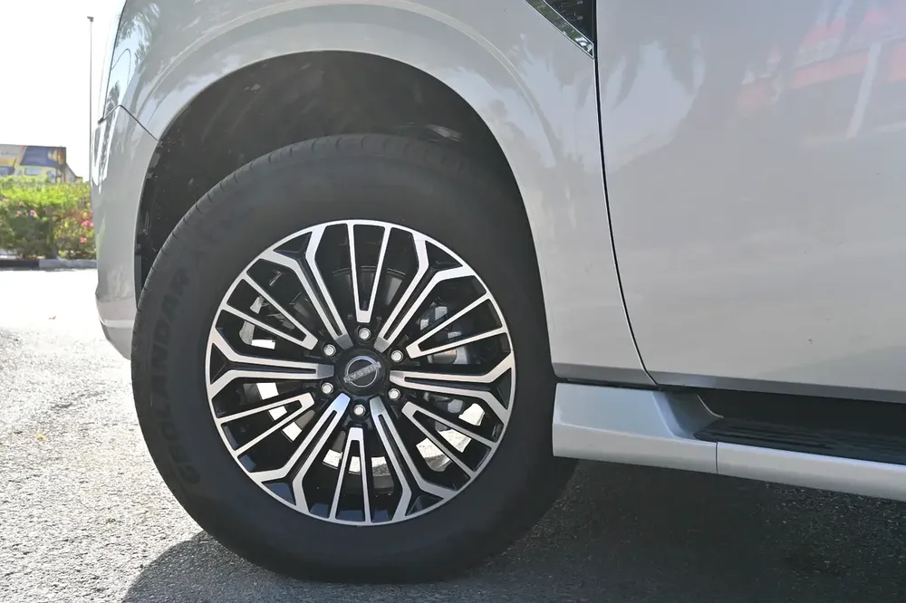 Nissan Patrol SE Platinum City 3.8L -2026 - Image 14