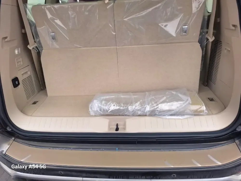 Toyota Land Cruiser VX 2025 GCC Specs - Brand New - Image 10