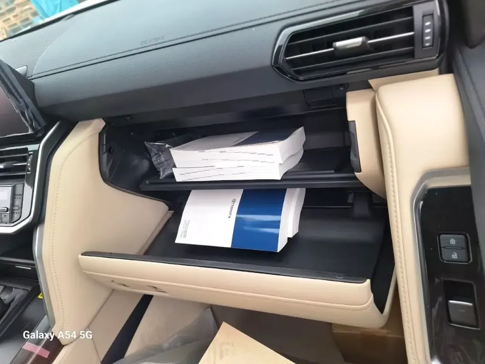Toyota Land Cruiser VX 2025 GCC Specs - Brand New - Image 13