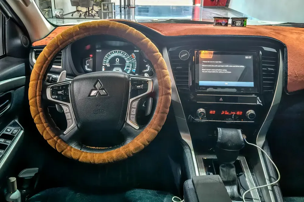 AED 1398/month | 2023 Mitsubishi Montero Sport  | GCC Specs | Ref#458744 - Image 10