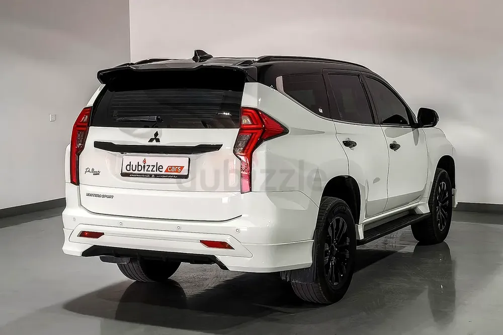 AED 1398/month | 2023 Mitsubishi Montero Sport  | GCC Specs | Ref#458744 - Image 6