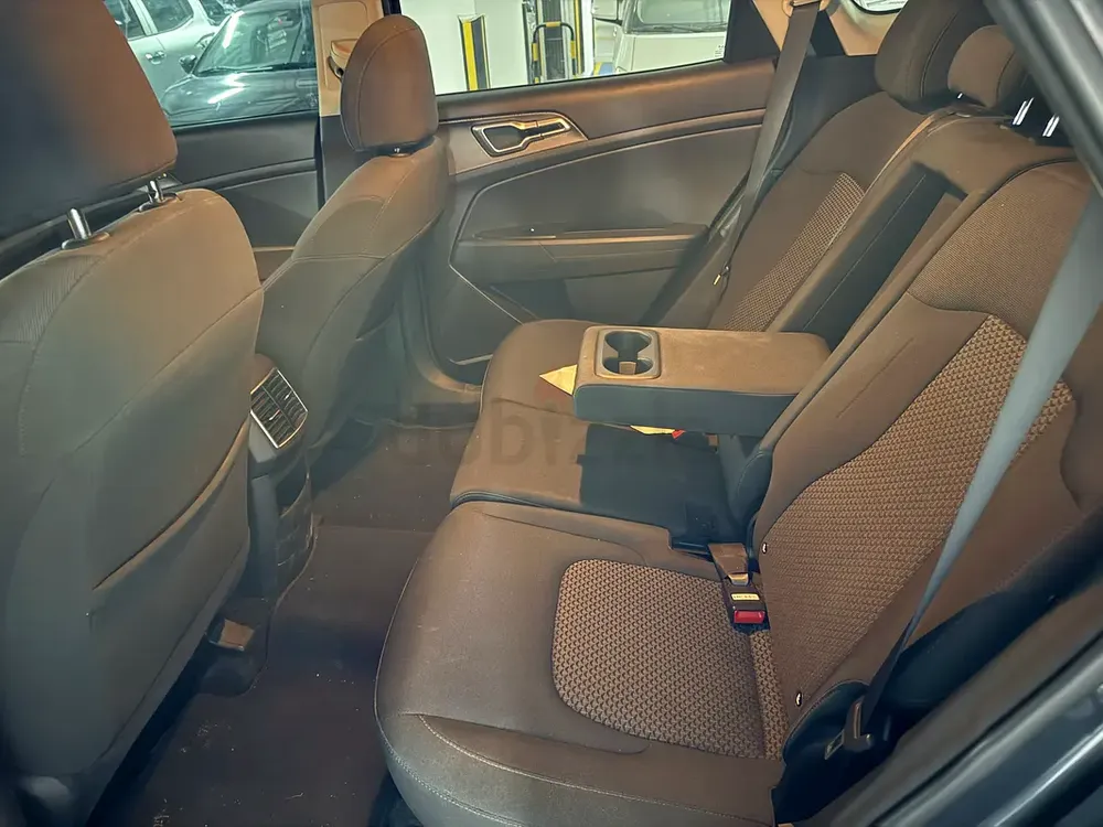 Kia Sportage 2023 - Image 7