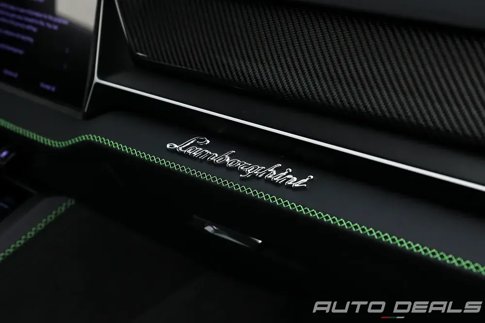 2025 Lamborghini Urus SE Capsule Hybrid | Brand New | Best in Class | Carbon Fiber Interior - Image 17