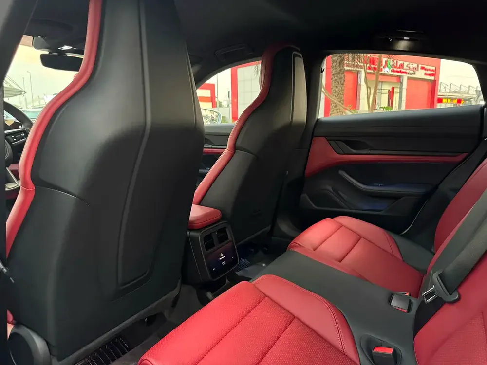 **2023**BRAND NEW GCC SPEC UNDER WARRANTY - Image 12