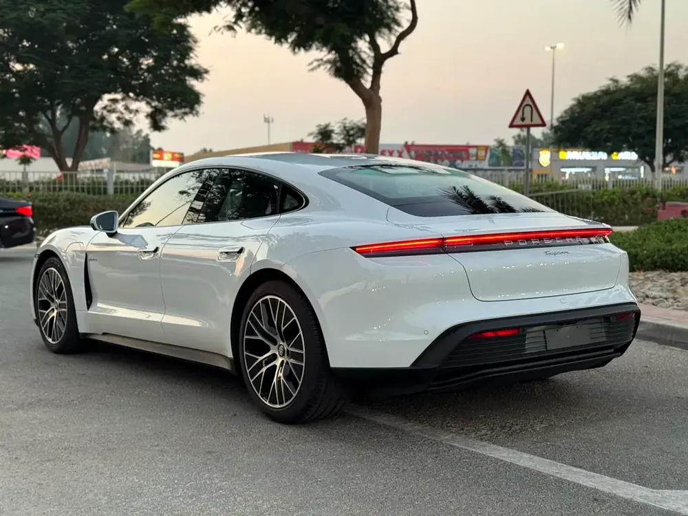 **2023**BRAND NEW GCC SPEC UNDER WARRANTY - Image 19