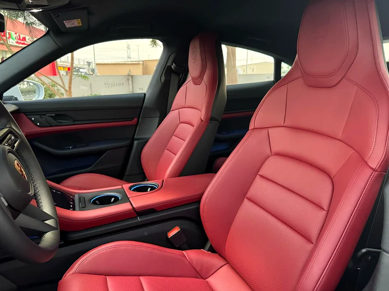 **2023**BRAND NEW GCC SPEC UNDER WARRANTY - Image 6