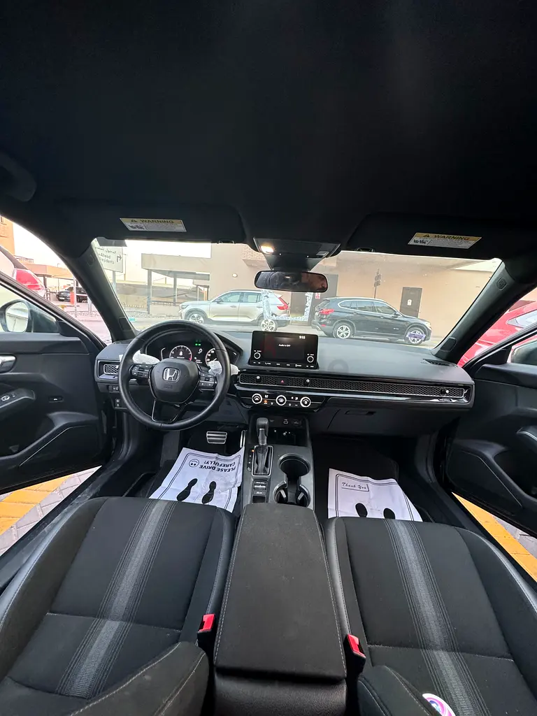 2024 Honda Civic Sport - American Specs - Low Mileage - Pristine Condition - Image 7