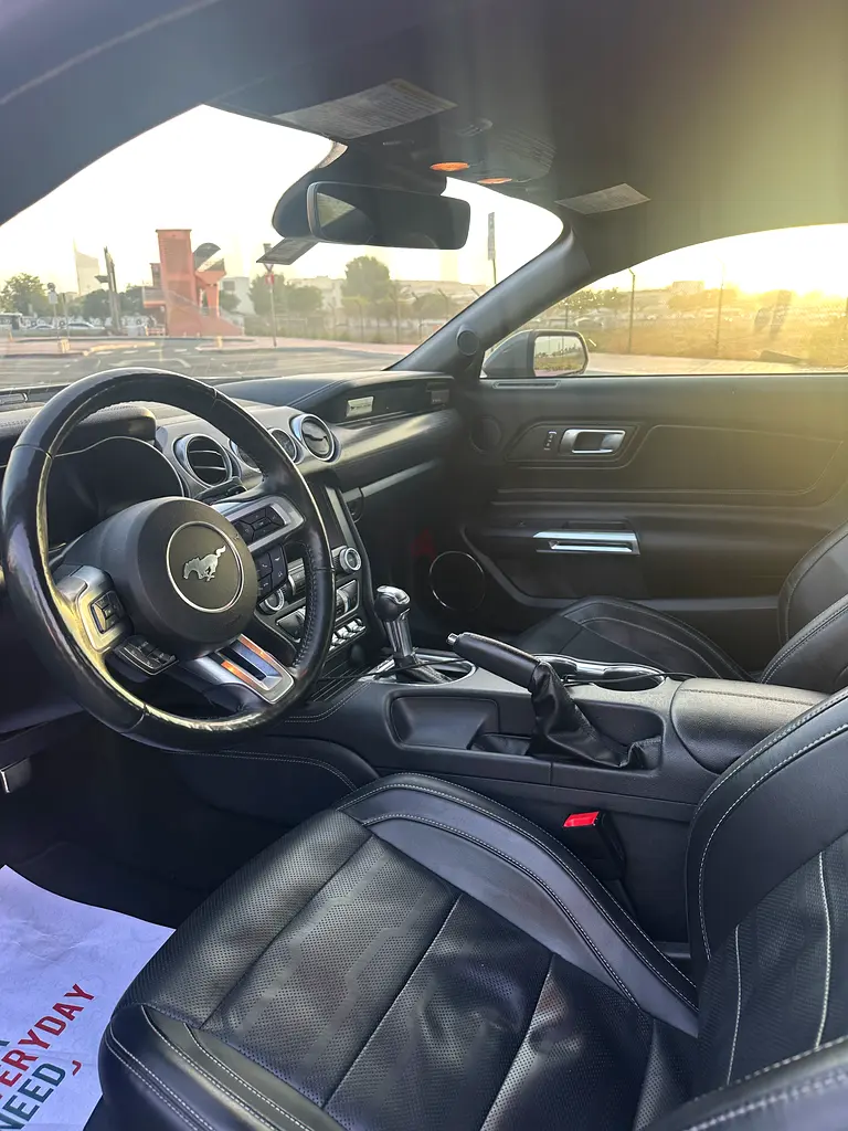 Ford Mustang GT Premium 2021 | Canadian Specs | V8 Performance - Image 9