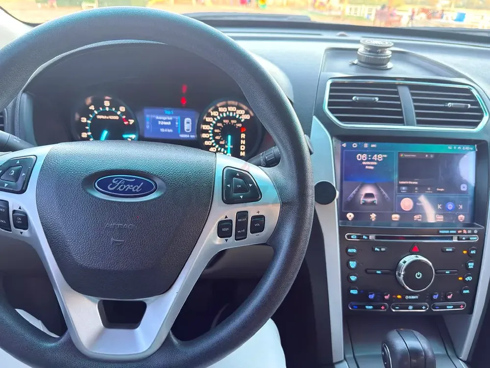 Ford Explorer - Excellent Condition - Full Service History - Agency Mataintaned - Image 6