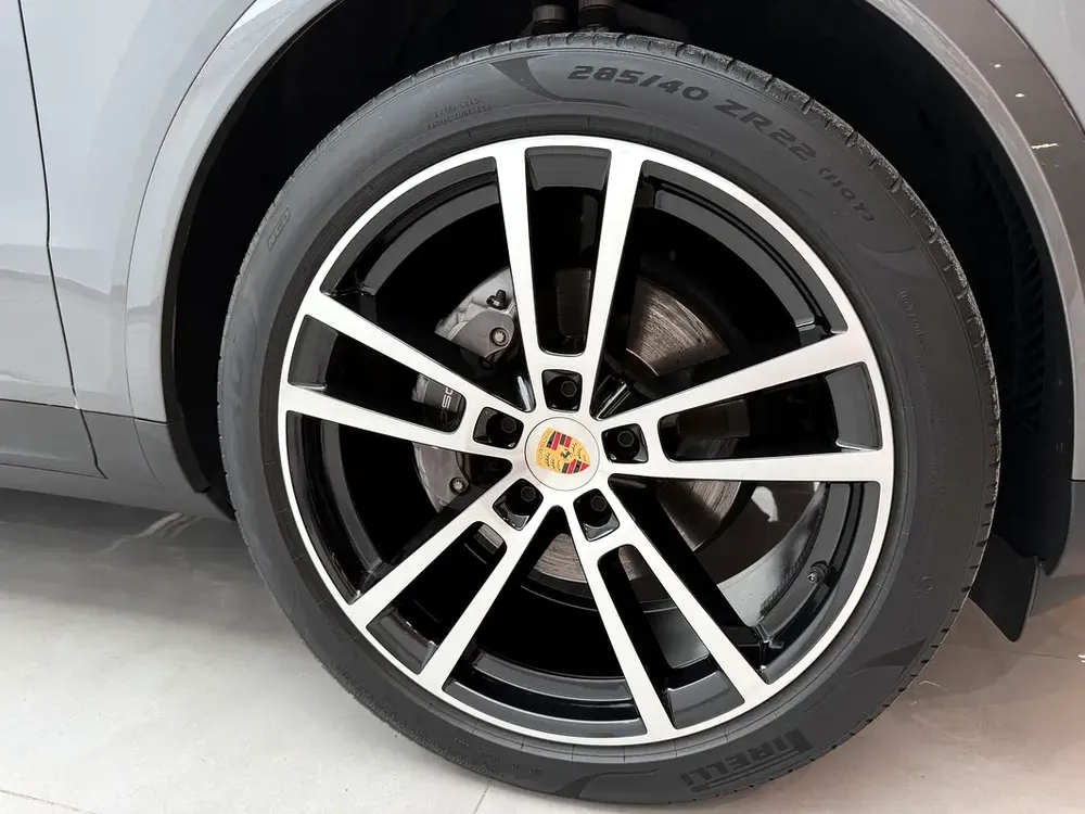 2024 Porsche Cayenne Coupe GCC specs | Low Mileage | Clean Condition - Image 5