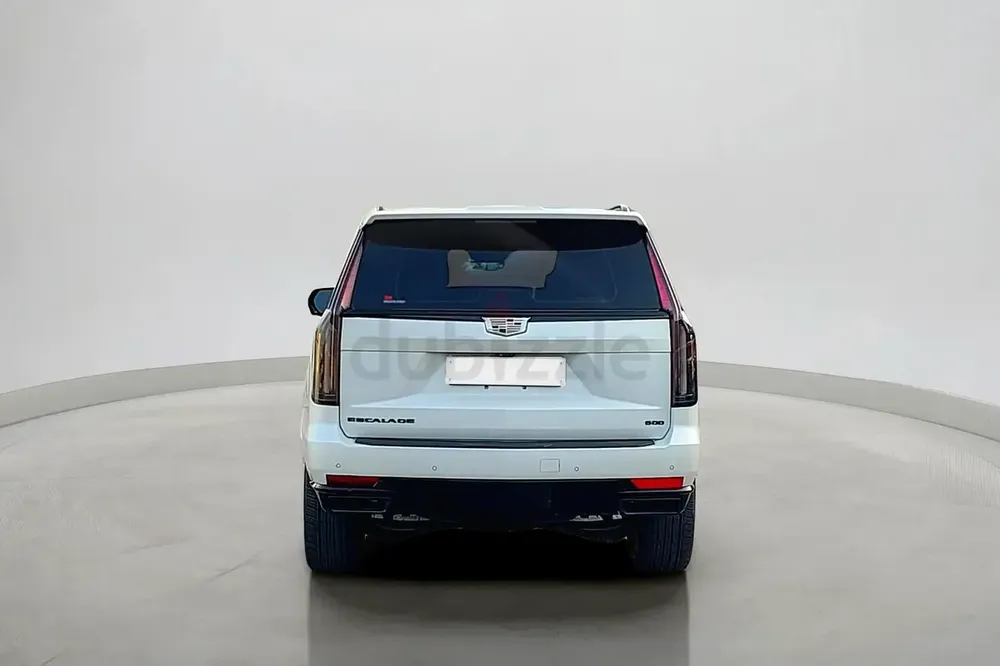 2021 Cadillac Escalade Platinum 6.2L | GCC Specifications - Image 4
