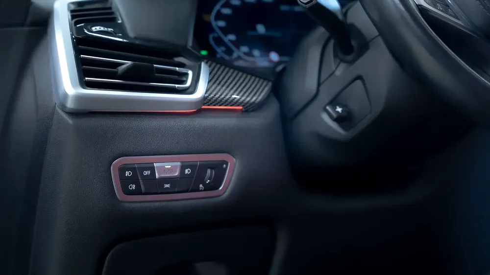 BMW X6 M50i 2022 GCC Specs - Pristine Condition! - Image 16