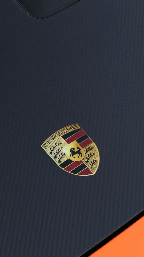 2025 Porsche 911 GT3 RS Weissach - Euro Specs - Under Porsche Warranty -Full service record - Image 14