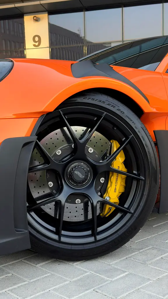 2025 Porsche 911 GT3 RS Weissach - Euro Specs - Under Porsche Warranty -Full service record - Image 9